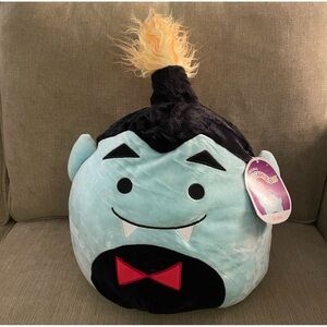 Squishmallows Drake the Vampire Dracula